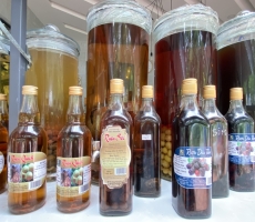 RƯỢU ĐẶC SẢN CÁC LOẠI
