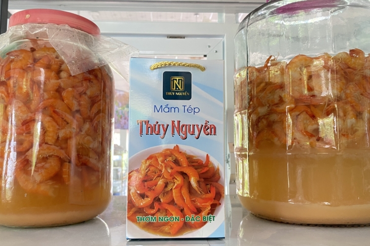 ĐẶC SẢN MẮM TÉP THÚY NGUYỄN 